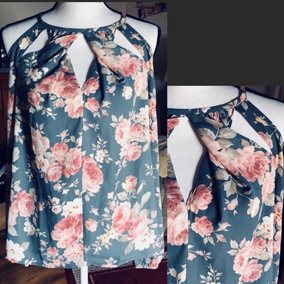 BOLD elements Tops - NWT BOLD Elements Cold Shoulder Peek a Boo Blouse Sz S